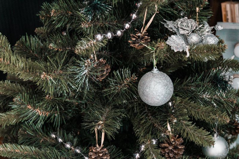 The Beauty and Benefits of Large-Scale Artificial Christmas Trees: Sustainable and Timeless Holiday Decor